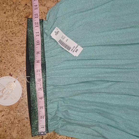 Sunny Studio Sparkly Mint Green Pleated Maxi Skirt Size S NWT - Picture 2 of 5